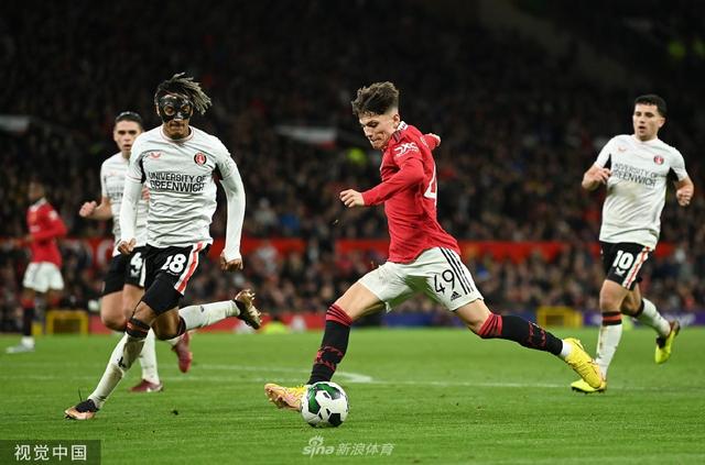 上下凝聚而 上下凝聚而